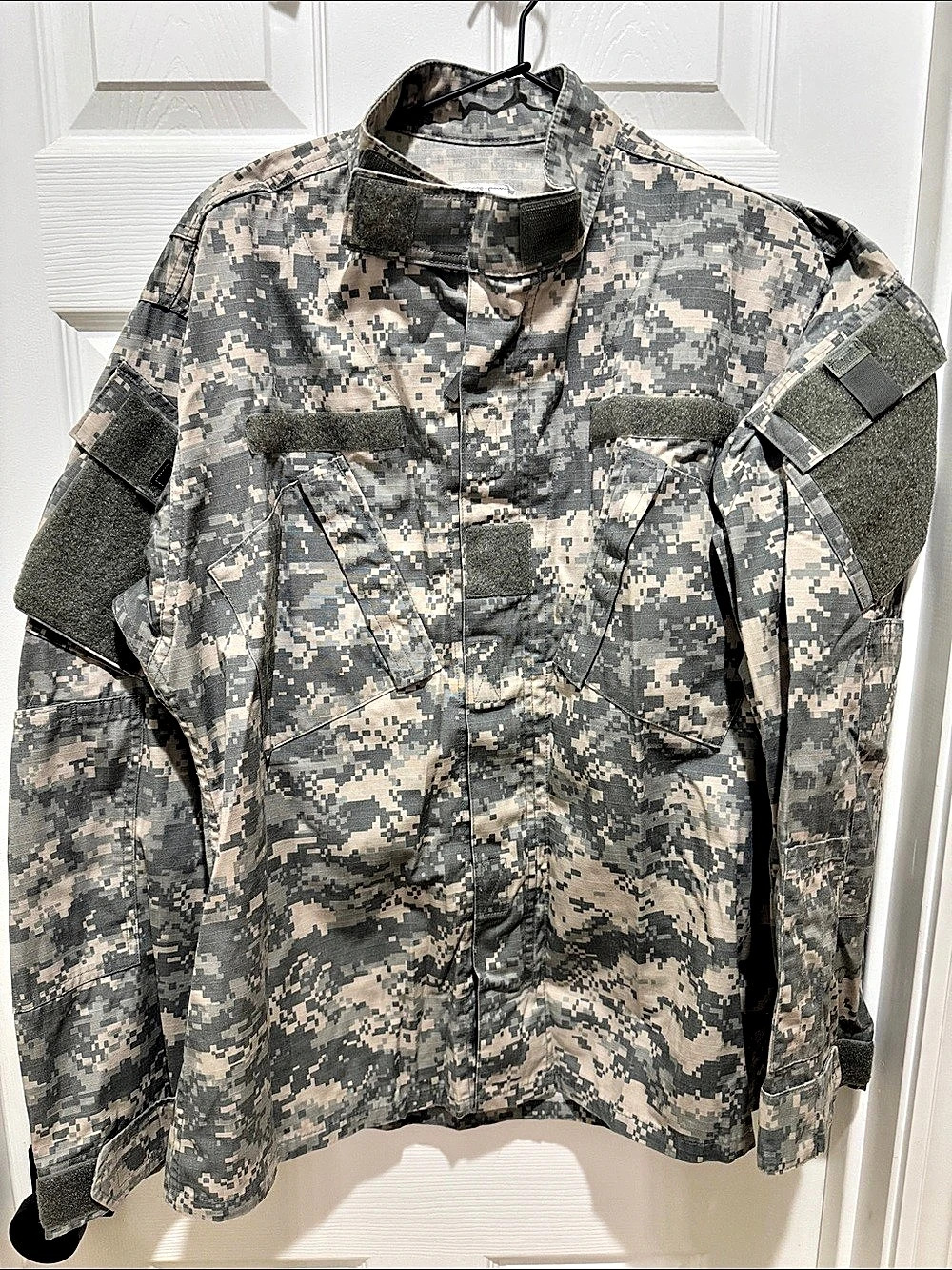 Army Combat Uniform (ACU) Coat Digital Camo Field Jacket Medium